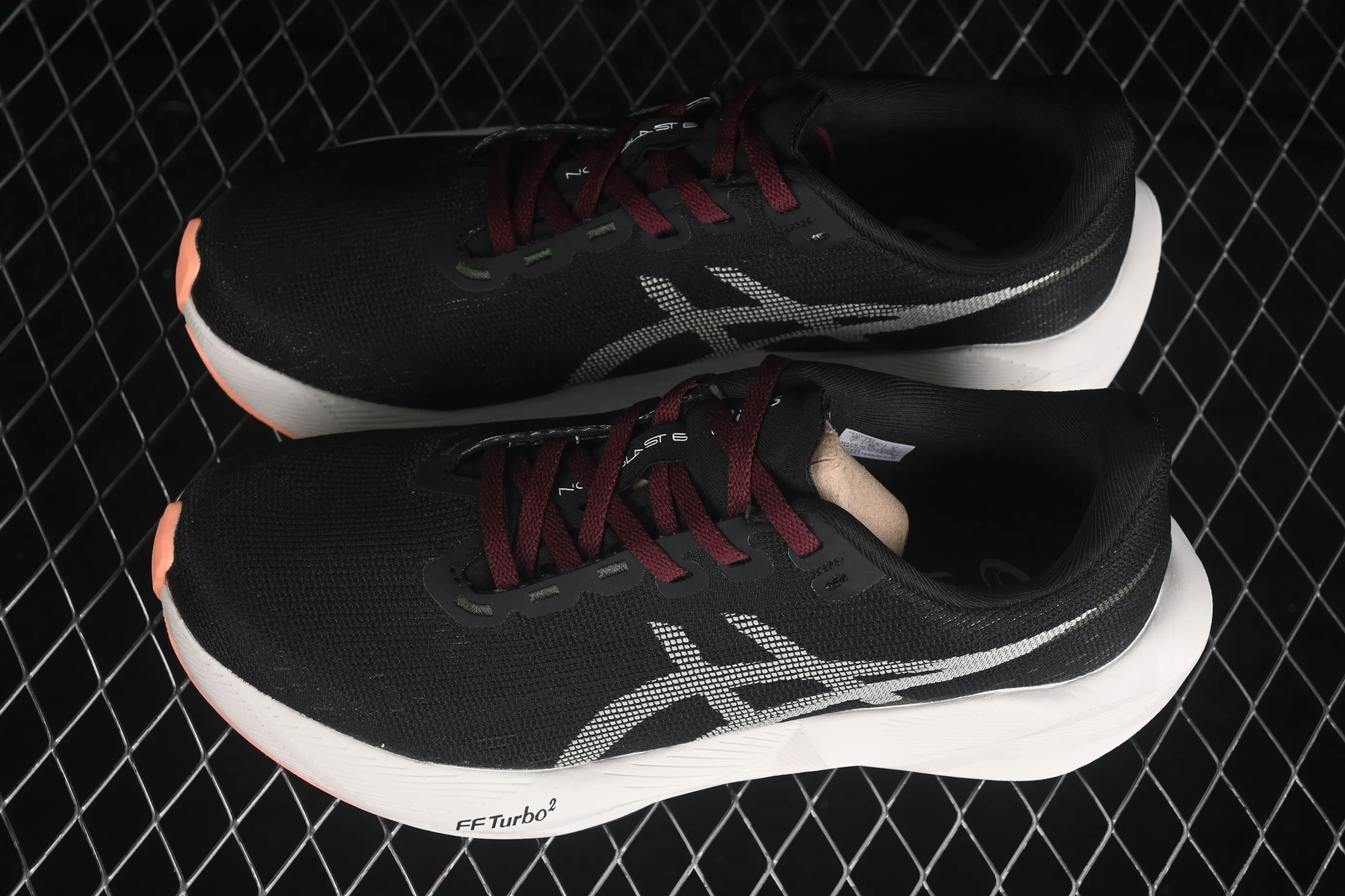 All categories Asics Asics series Asics Novablast 6 Asics Novablast 6 Asics retro breathable casual shoes cushioning men's wear-resistant running shoes 1011C243-001